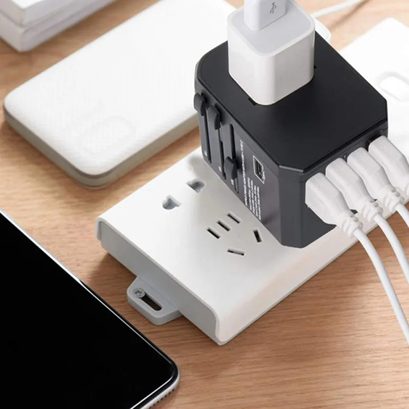 Международный дорожный адаптер Yarrashop Универсальный питания с 4 USB + 1 Type C зарядными