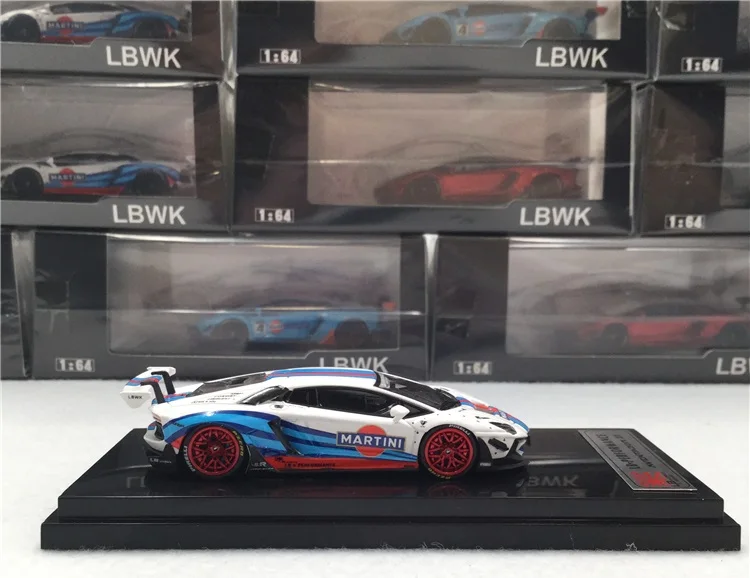 

LB Works 1:64 LBWK LAMBO Aventador 2.0 Martini w/ Figure Model Car