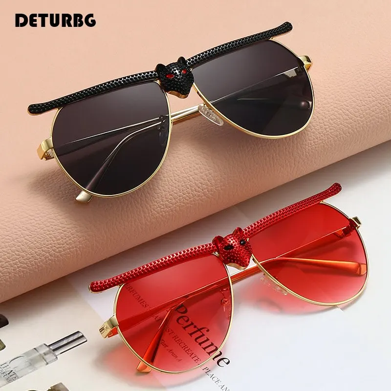 

Fashion Owl Shape Sunglasses Women Luxury Metal Frame Gradient Funny Sun Glasses Shades UV400 2020 Brand Designer SG032