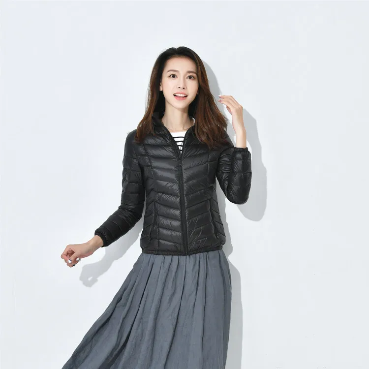 Новинка 2019 стильный легкий пуховик женский со стоячим воротником приталенный