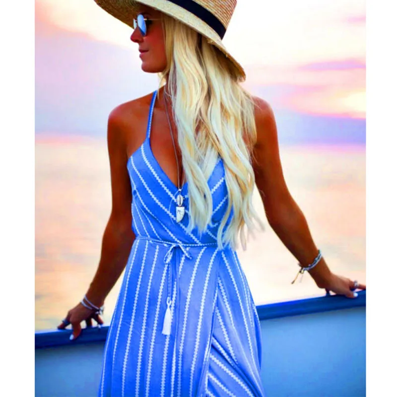 Летнее женское платье макси в полоску стиле бохо вечернее на тонких бретелях