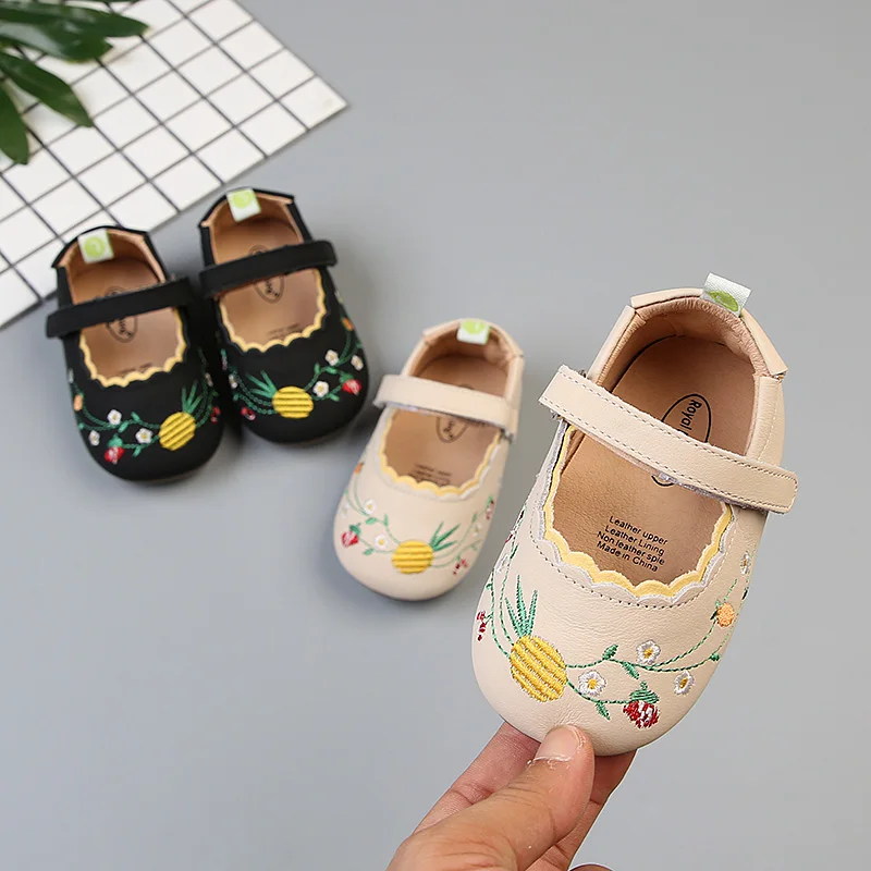 Newborn Baby Girls Shoes Infant Toddler Flat Soft Footwear Flower Embroidery First Walker Moccasins Solid color SSW020