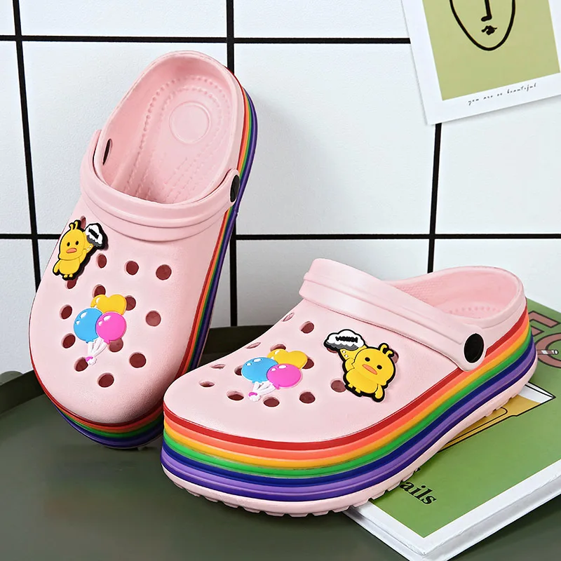 Сандалии женские летние на толстой подошве дышащие шлепанцы с мультяшным