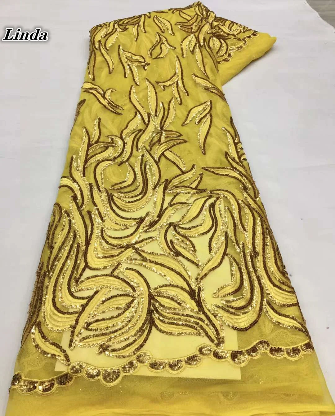 

Linda African Lace Fabric 2021 High Quality French Mesh Lace Fabric Sequins Nigerian Lace Fabrics For Wedding