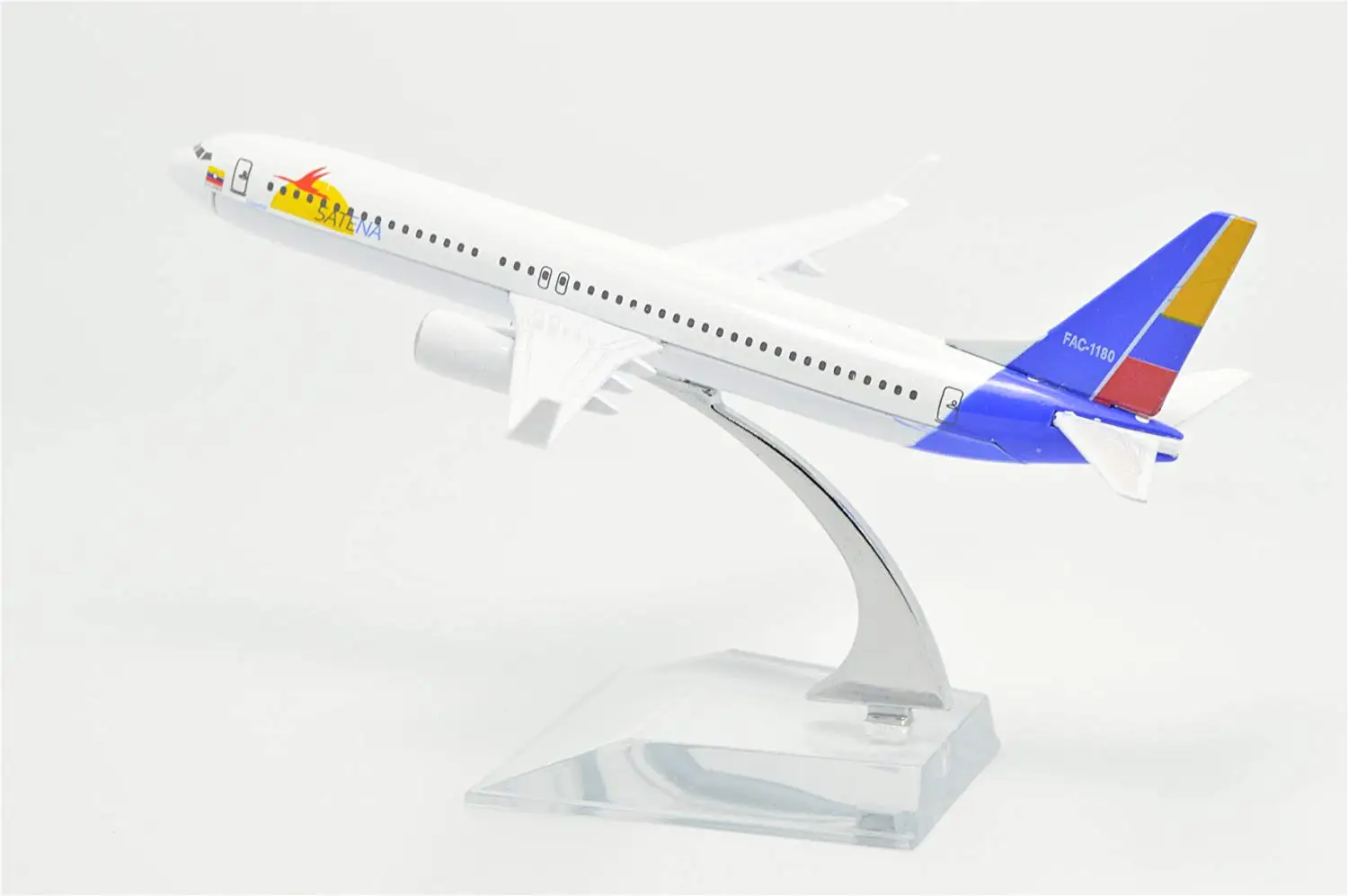 Династия Тан (TM )1:400 16 см Боинг B737 | Игрушки и хобби