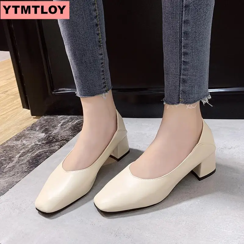 Женская обувь с закрытым носком на толстом каблуке удобные женские туфли лодочки
