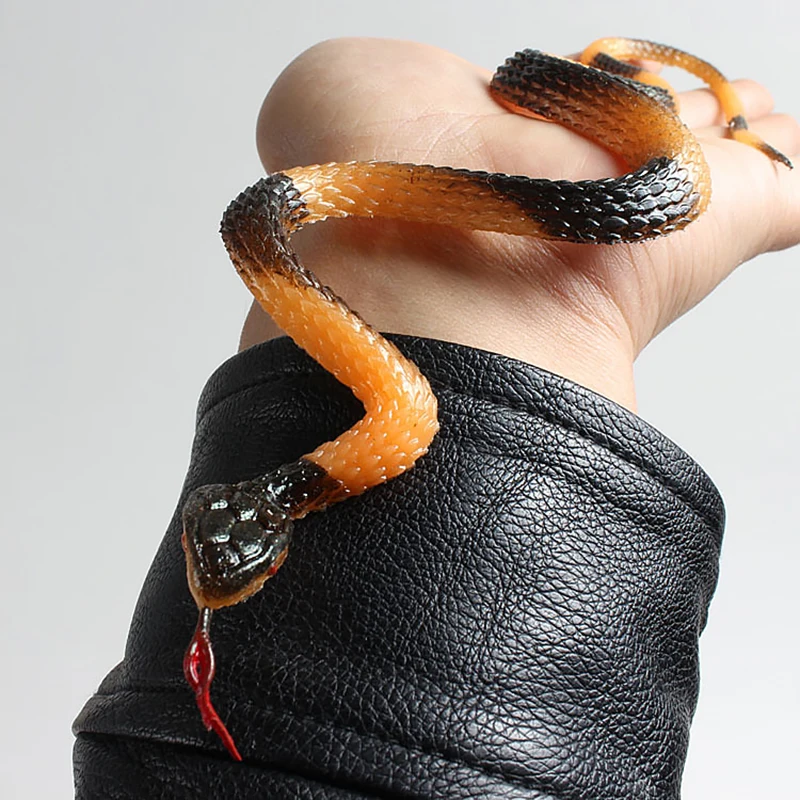 

Fake Realistic Snake Lifelike Real Scary Toy Prank Party Joke Halloween Simulation Whole Soft Snake