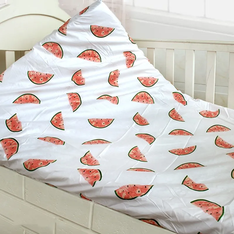 С рисунком из мультфильма для маленьких простыня детская кроватка постельные