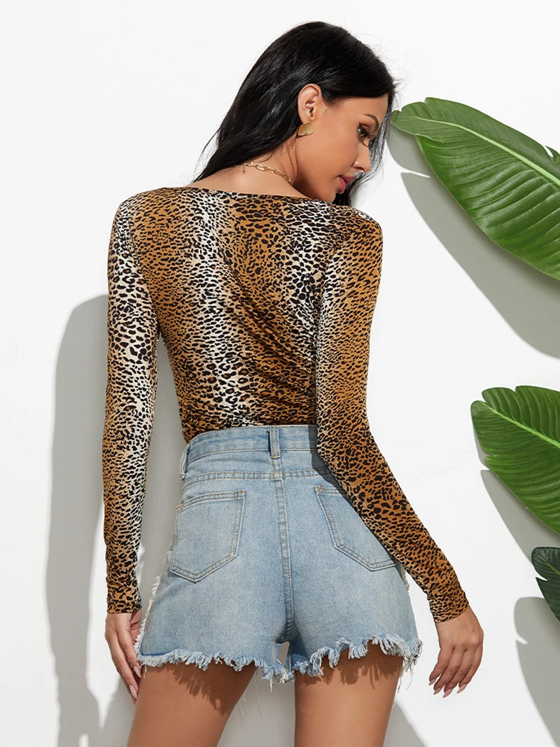 

Y78 Spring And Autumn Long Sleeves Leopard Print One-piece Women's Clothing Big V-neck Low-cut Fashion Skinny Bottoming Shirt