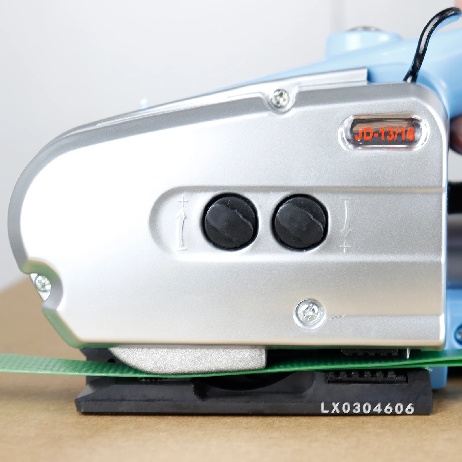 

Hightop Machinery Manual Hand Electric Battery Powered Plastic Belt Strapping Tools