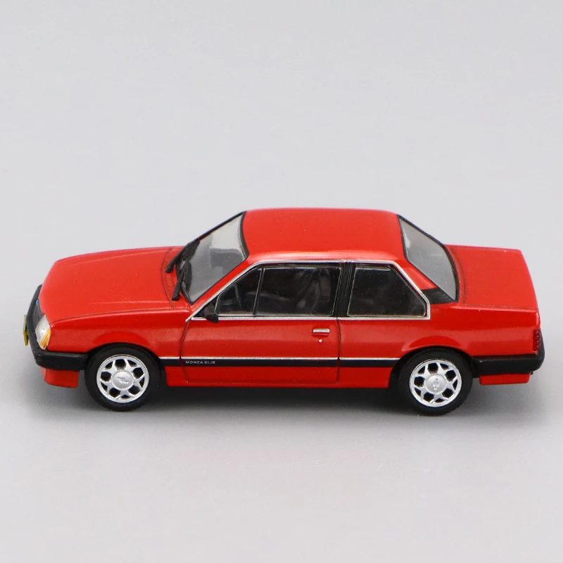 1:43 IXO CHEVROLET MONZA SERIE I SEDAN 1985 DIECAST CAR MODEL COLLECTION TOYS PERFECT SIZE AND WEIGHT | Игрушки и хобби