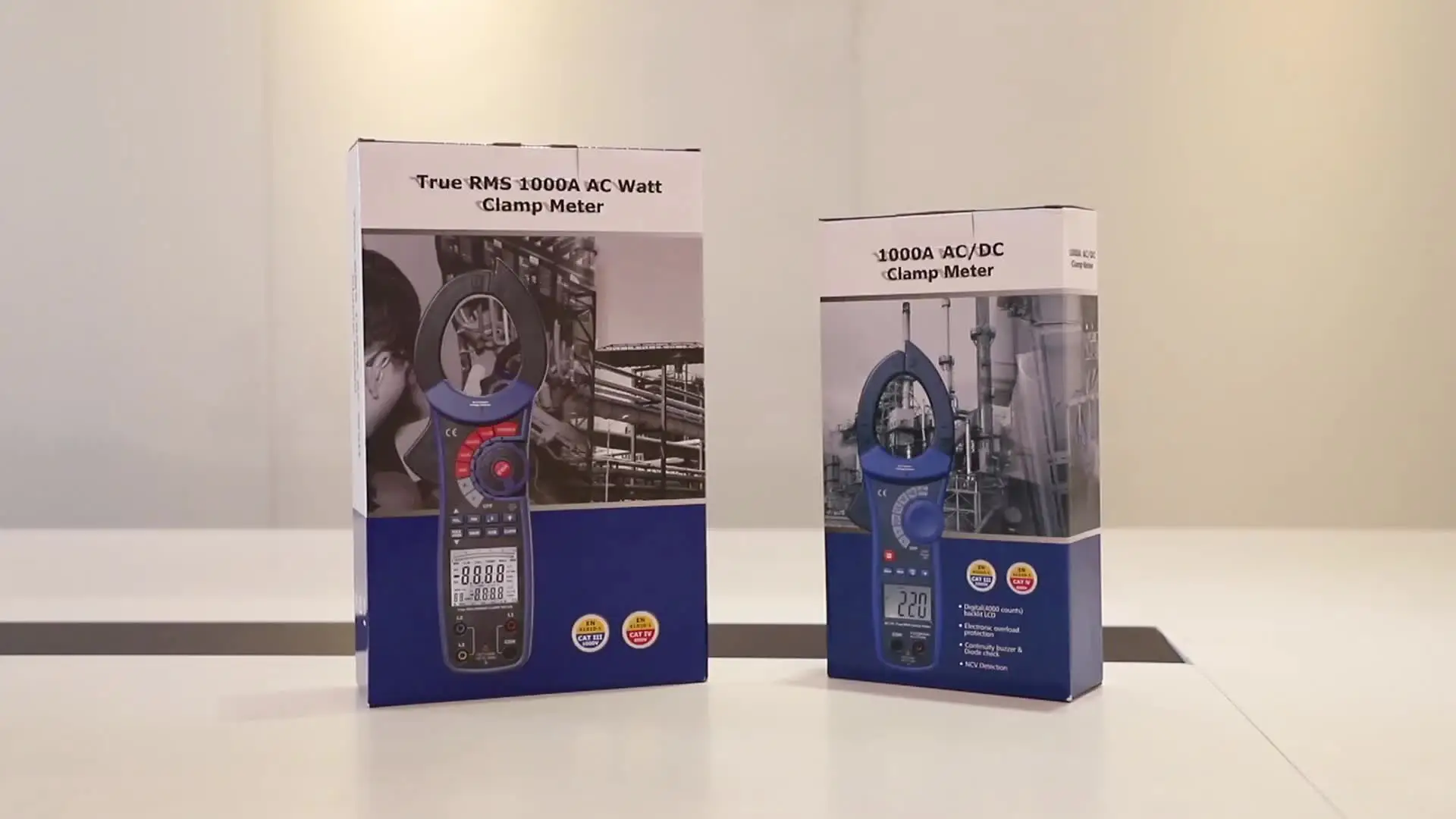 

CEM DT-351 Compact 4000count AC, AC/DC Digital Auto range Temperature 760C NCV Clamp Multimeter Meter