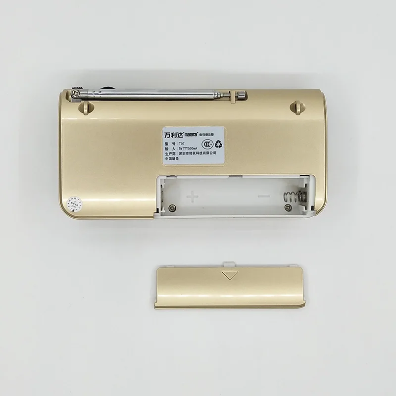 N-519 Мини Портативный 70 МГц~ 108 МГц fm-радио динамик TF USB MP3-плеер два слота для карт TF светодиодный фонарик с функцией использования аккумулятора 18650 - Цвет: gold without battery