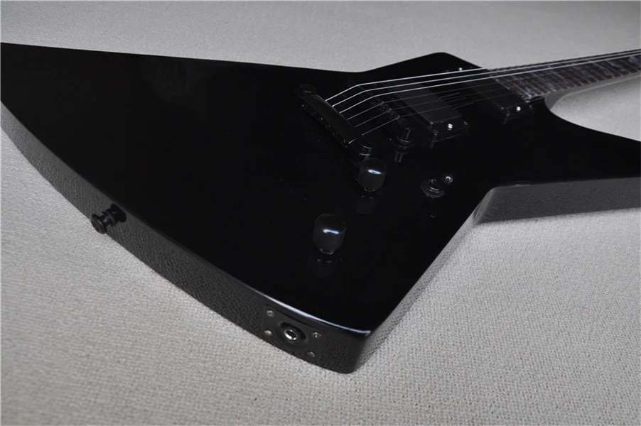 

Бесплатная доставка на заказ 6 строка Гитары, нерегулярные черный Гитары, фиксированный мост HH звукосниматели волк человек, инкрустация, че...