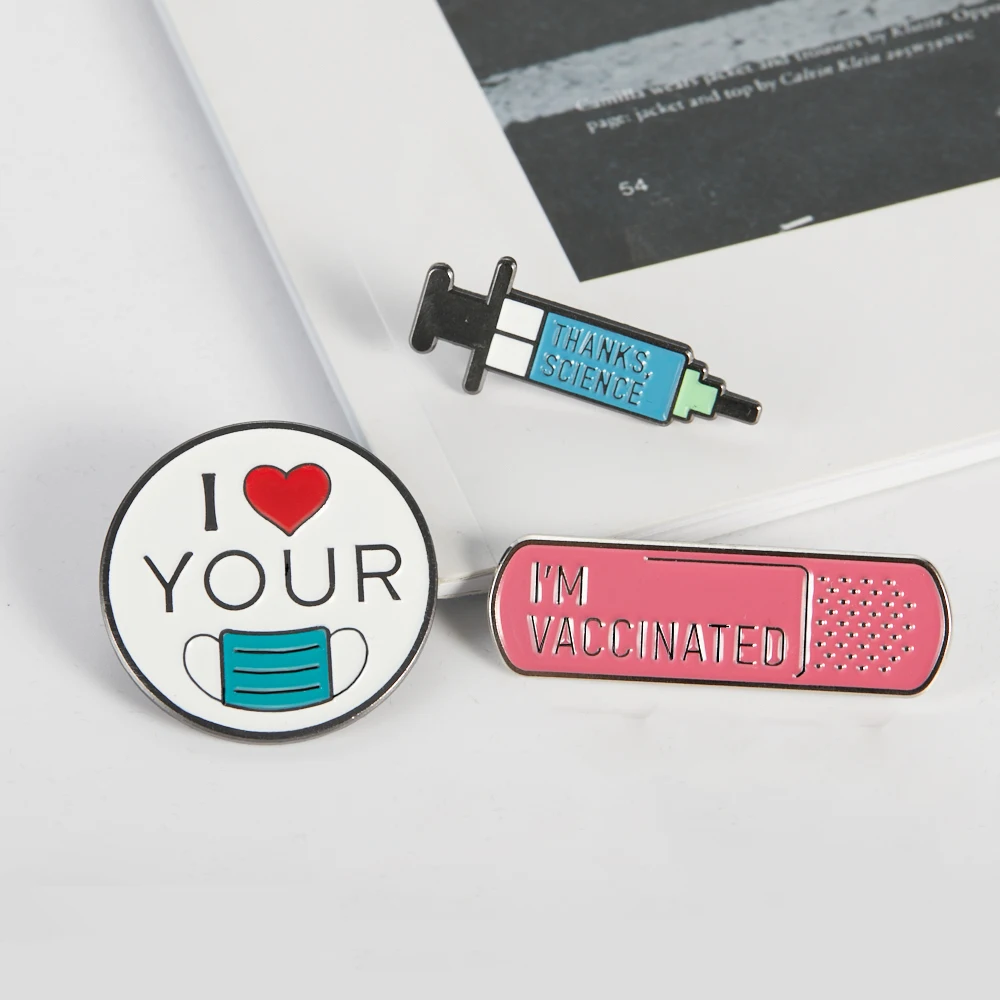 

Love Letter Medical Syringe Badge Custom Brooches Bag Clothes Lapel Pin Adventure Badge Jewelry Gift Wholesale