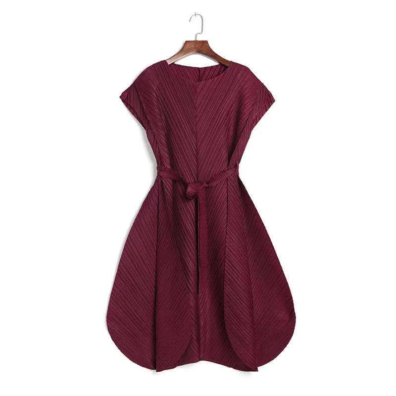 

LANMREM Women Pleated Irregular Bandage Dress New Round Neck Sleeveless Loose Fit Fashion Tide Summer 2021 2E1610