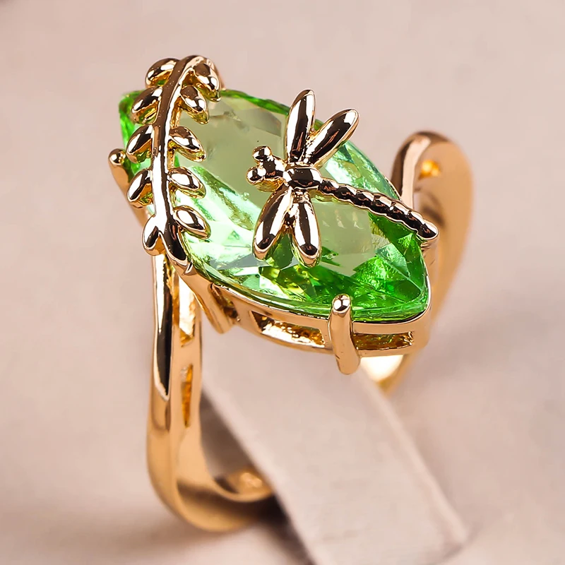 

Fashion Vines Winding Zircon Rings for Women Engagement Crystal Luxury Jewelry Couples Wedding Rings Mens Gifts Whole sale T038