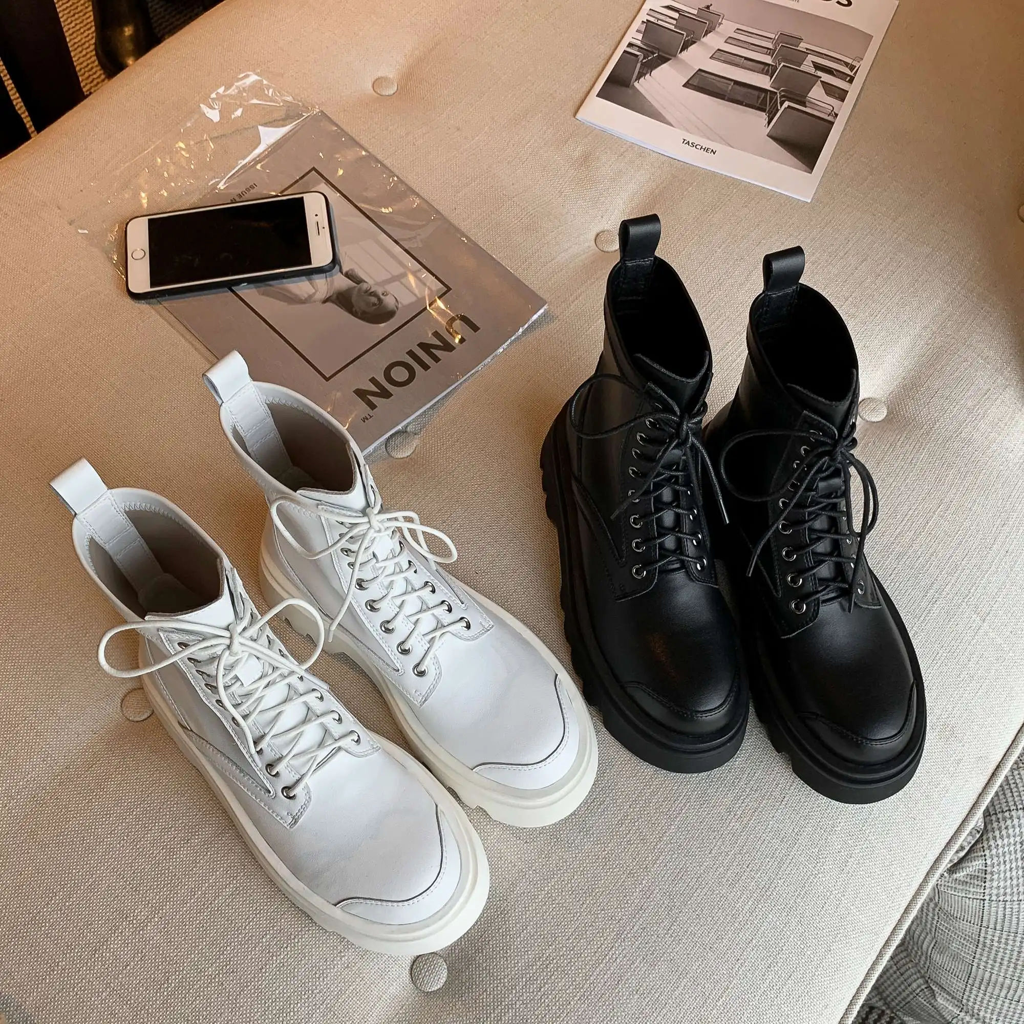 

Lenkisen motorcycle boots natural leather stretch platform round toe thick high heel lace up handsome punk star ankle boots L05
