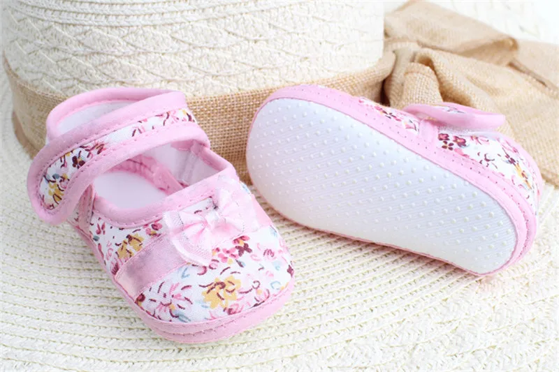 

Spring Newborn Crib Shoe Baby Girl Toddler Shoes Cotton Slip Non-slip Soft Bottom Printing Shallow Mouth Girl Toddler Baby Shoes