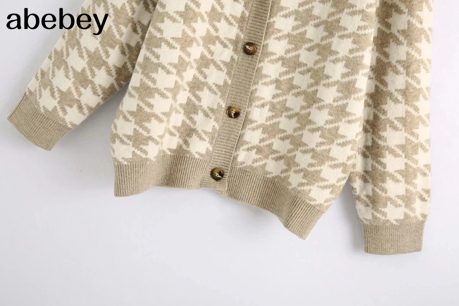 

Vintage V-Neck Plaid Oversize Knitted Sweater Winter Clothing College Slim Long Sleeve Cardigan Sweater Casual Loose Chic Top