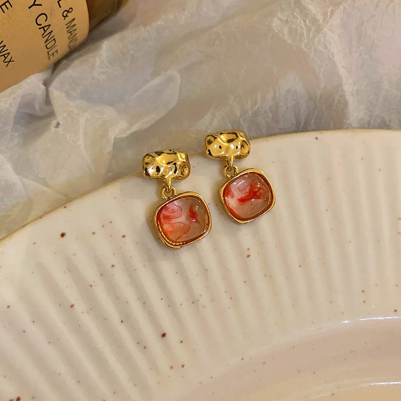 

LOVOACC Romantic Red Gradient Transparent Resin Square Pendant Earrings for Women Girls Gold Color Alloy Earrings Accessories
