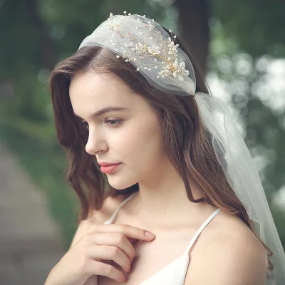

Simple Pearl Flower Bridal Veil New Handmade Beaded Long Veil Plate Hair Bridal Headdress For Bride Wedding Party Accessories