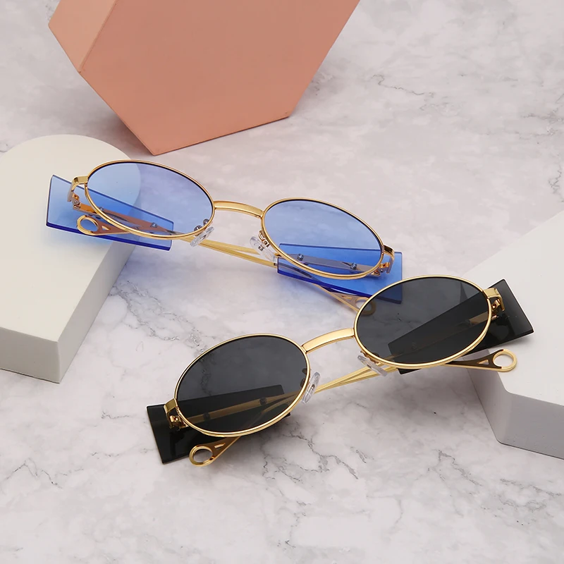 

Fashion Steampunk Sunglasses Brand Design Men Women Metal Punk Sun glasses Vintage Round Shades UV400 Eyewear Gafas de Sol