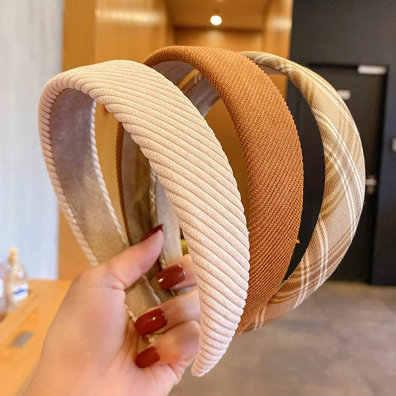 

Autumn and Winter Literary Light-colored Sweet Wide-brimmed Headband Anti-skid Pressed Hair Retro Striped Plaid Headwear