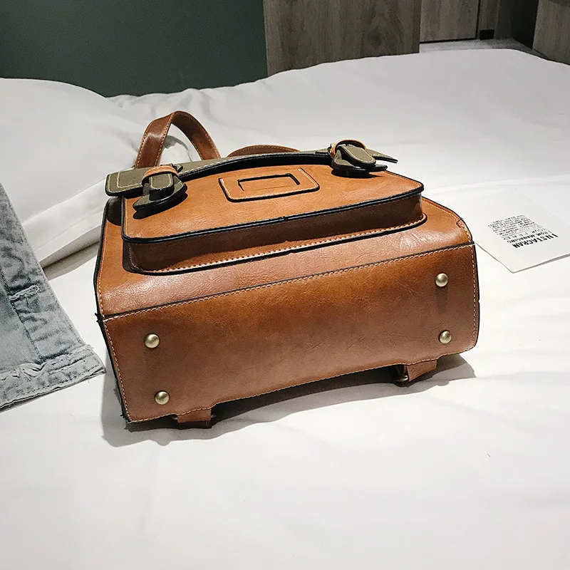 Сумка на плечо женская в стиле ретро простой кожаный ранец английском для