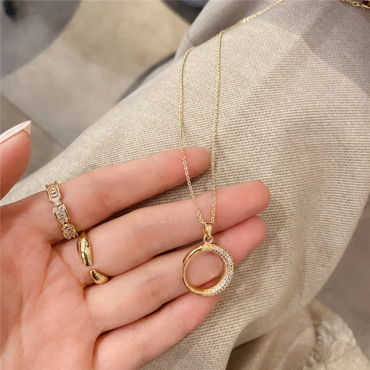 

LISM new fashion Korean version of copper inlaid zircon circle ladies light luxury shiny clavicle chain necklace jewelry