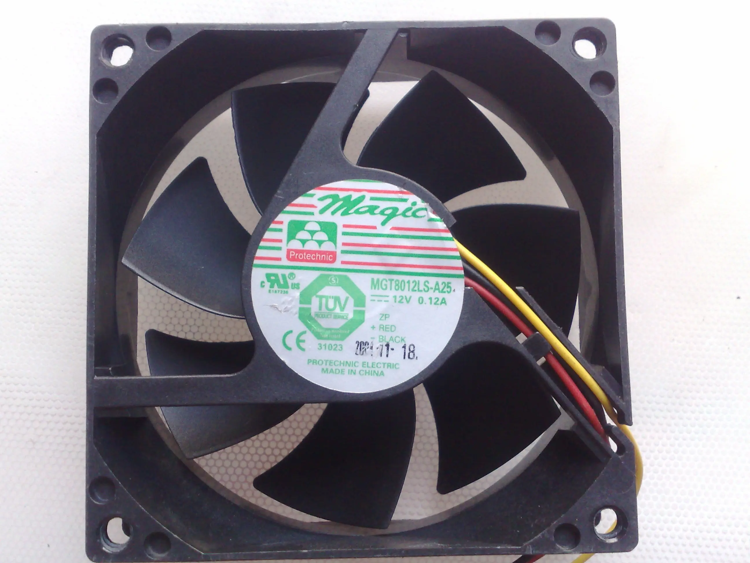 

NEW MGT8012LS-A25 12V 0.12A 8CM 8025 Motor protection cooling