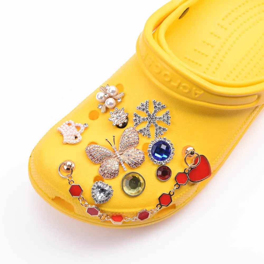  Brand Shoes Charms Designer Croc Charms Bling Rhinestone Girl Women Gift Shoe Decaration Metal JIBZ Accessories