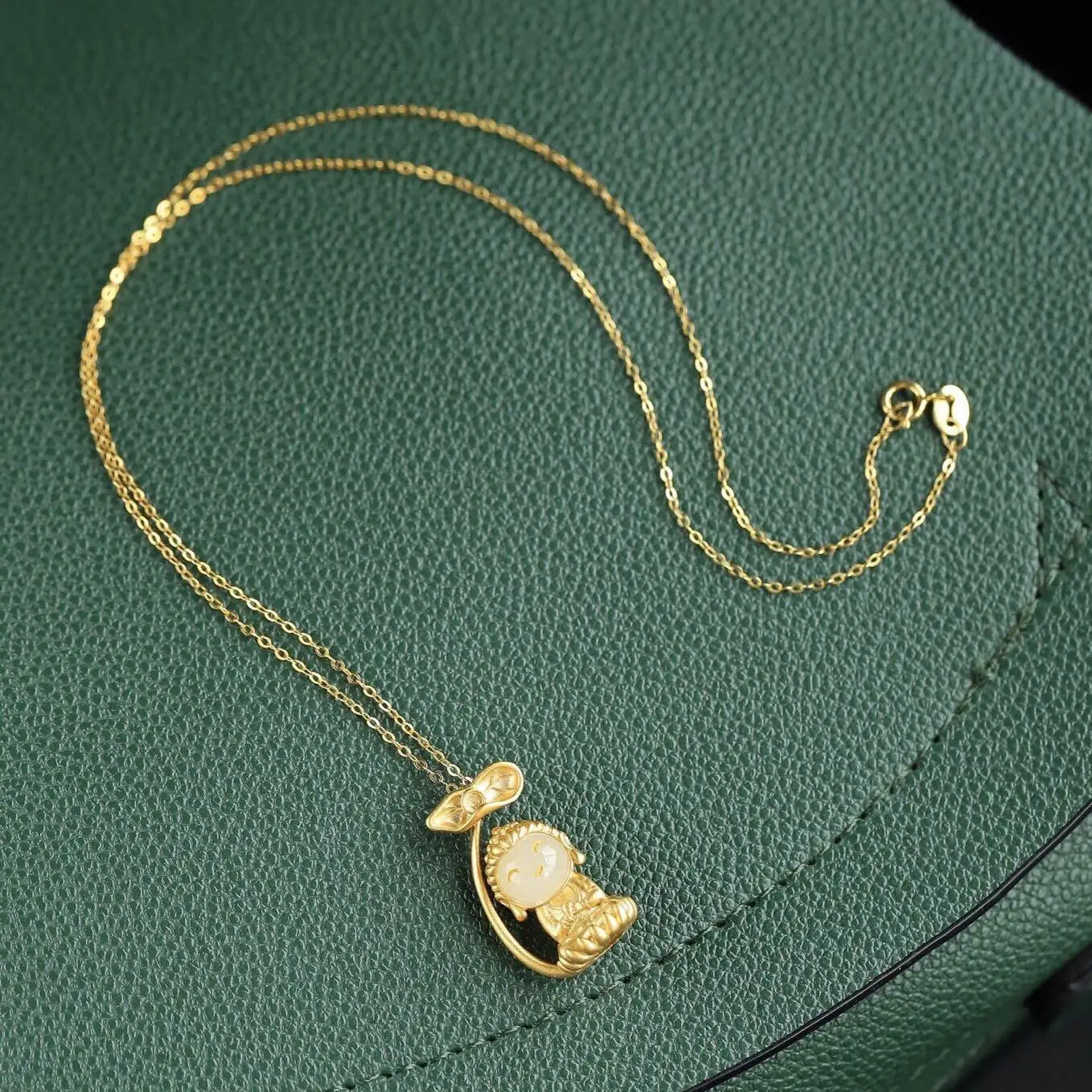 

Original Craft Design Chinese Style Lotus Baby Buddha Natural Hetian Jade Buddha Pendant S925 Silver Gilding Necklace for Women