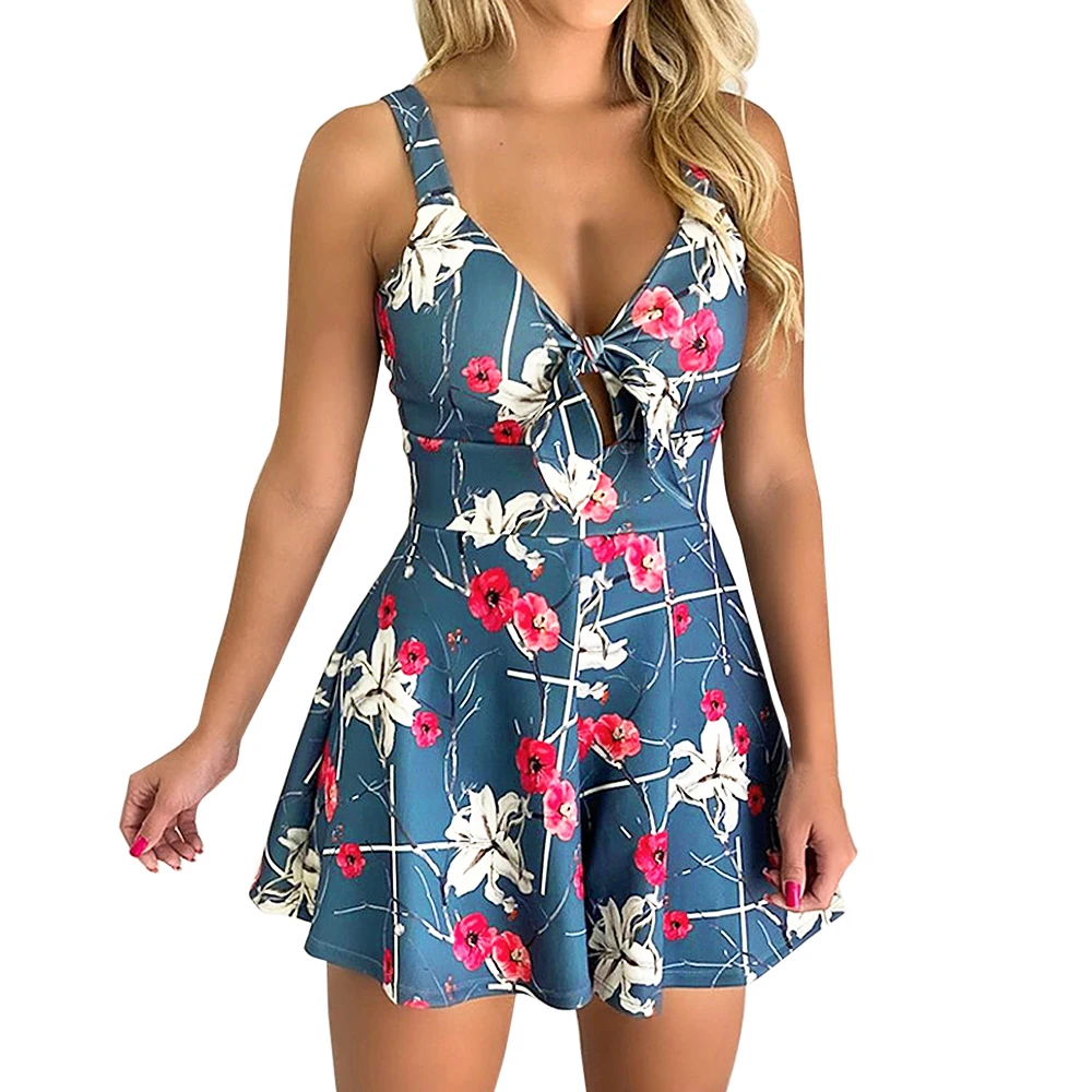 Женский пляжный комбинезон в полоску с оборками и воротником принтом лето 2020 |