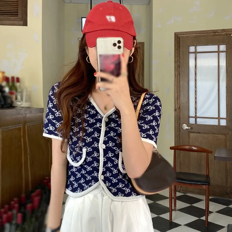 

Women V-neck Botton Shirts Sweet Cardigans Summer Short Sleeve Female Crop Top