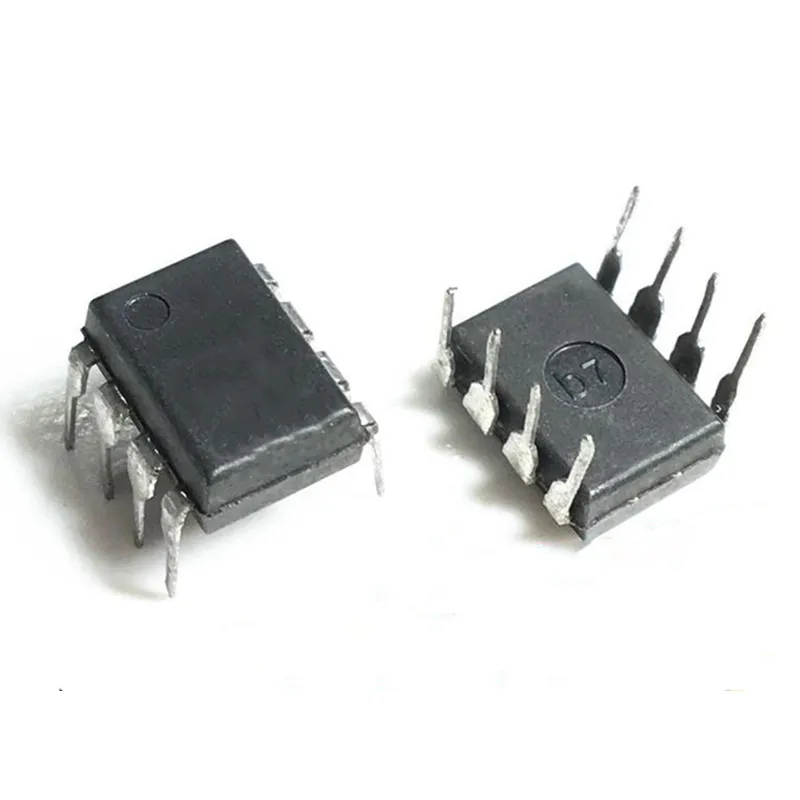 10pcs/lot Q100 FSQ100 DIP-8 LCD power supply dedicated management chip | Integrated Circuits