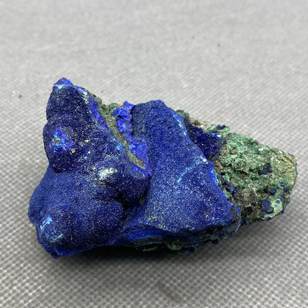 

Natural azurite mineral cristal espécime da província de anhui, china .