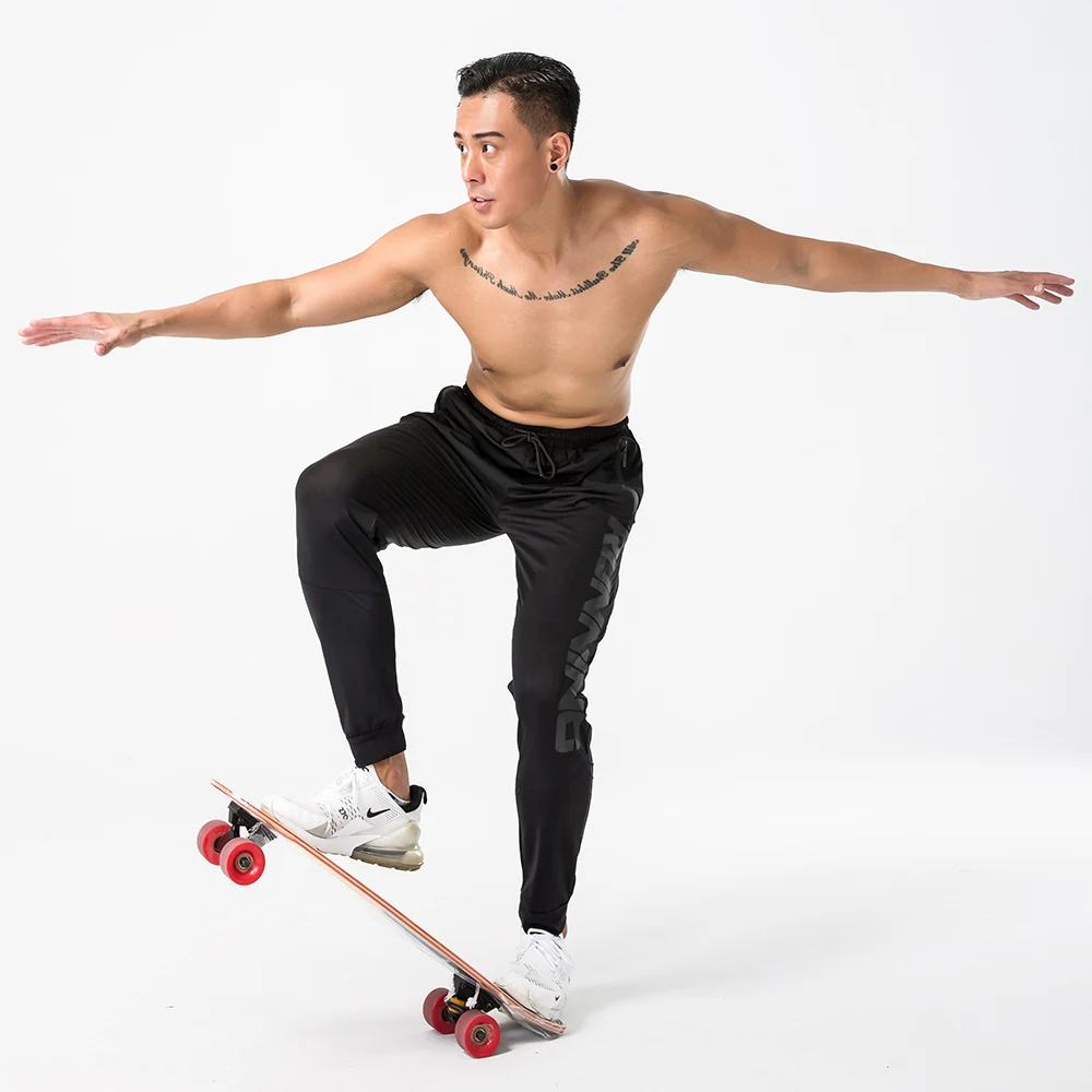 Comfortable Quick Drying Ice Silk Male Pants Running Football Elasticity Sweatpants Gym Jogging Pants for Men Casual Trousers