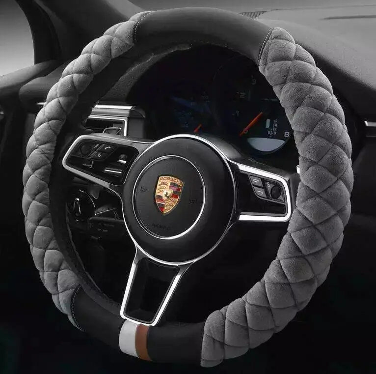 

Universal fur Car Steering Wheel Cover wearproof Winter Warm Plush protection Cover Car Interior Decoration
