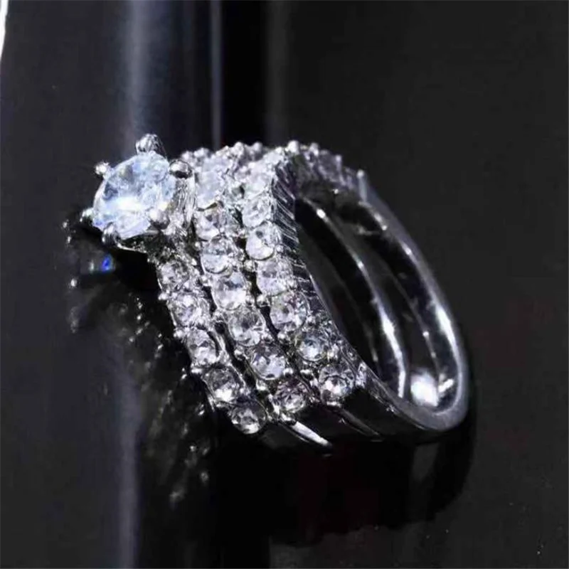 

BAOSHINA 3 pcs/set Simple Round Inlaid White Zircon Crystal Ring For Women Wedding Engagement Jewelry Accessories Size 6-10