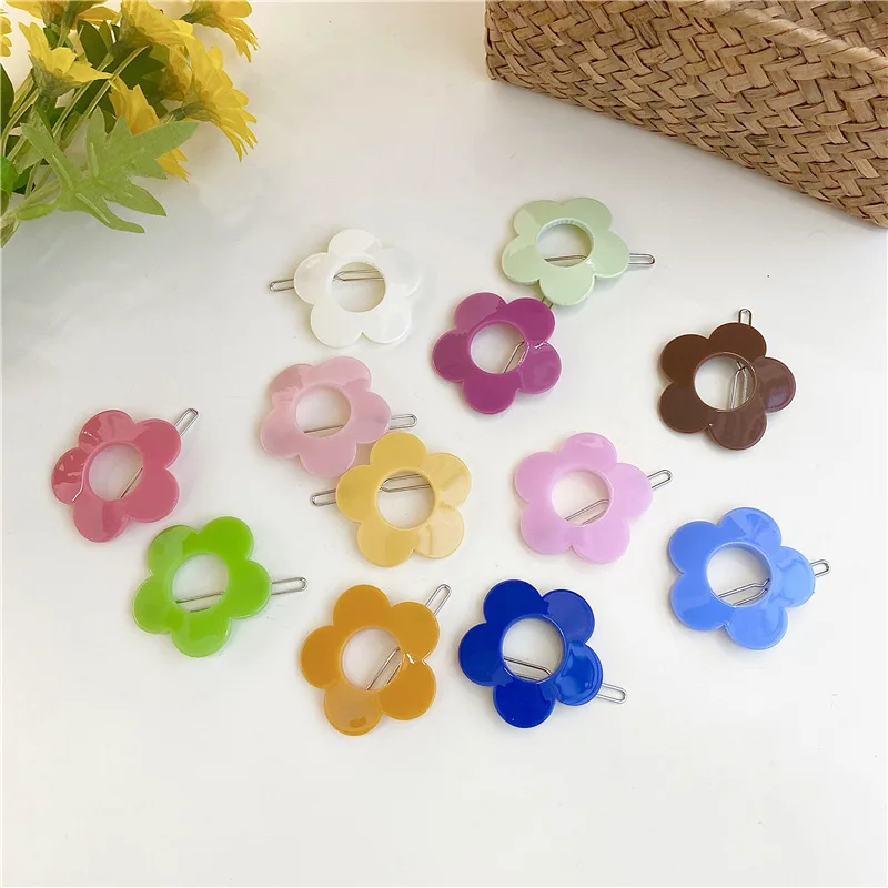 

Cute Flowers Women Hair Clips Sweet Solid Color Acrylic Side Bangs Hairgrip Child Candy Colors Fashion Barrette Hair Accessories