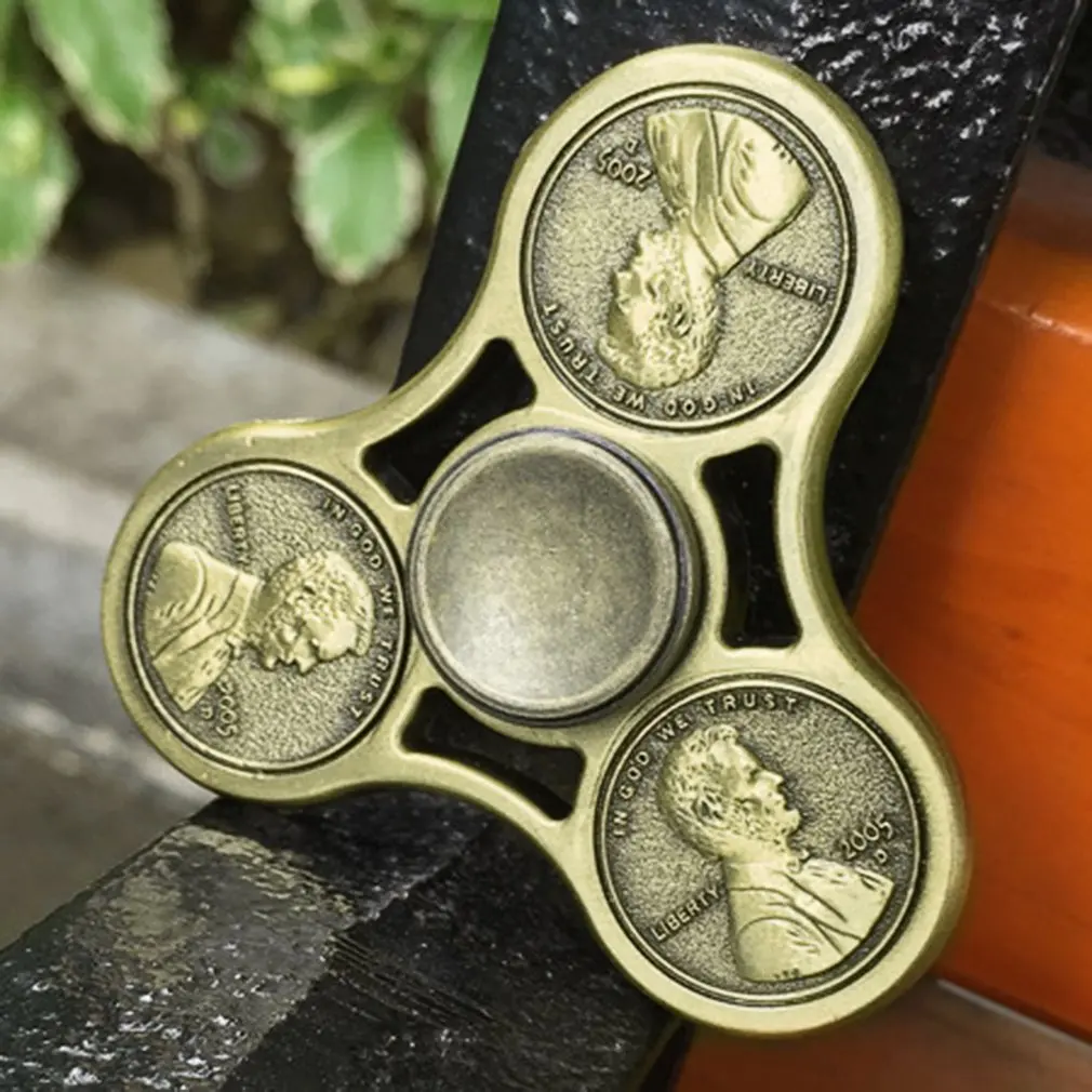 Цинковый сплав палец антистресс с подшипником треугольная монета вращающийся