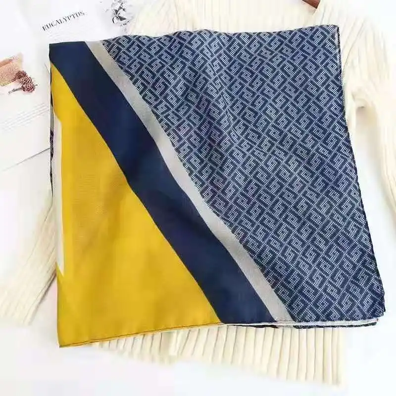 Фото Новинка 2022 г., мягкий палантин в Испании с цветочным рисунком и бахромой, мусульманский хиджаб, снуд №4