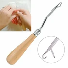 1 шт. крючок с защелкой, крючок для крючка, деревянная ручка, инструмент для вытягивания игл для холщового коврика, ковер ручной работы