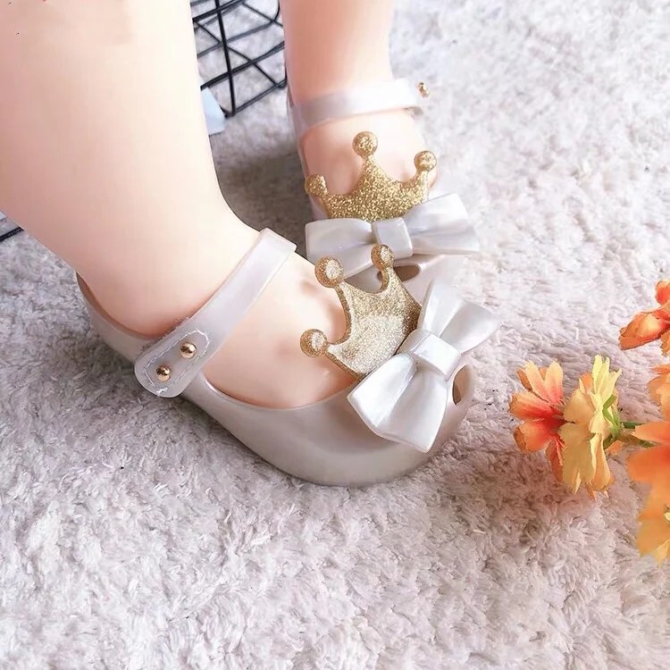Mini Melissa/сандалии для девочек; коллекция года; Летняя обувь с рисунком Микки и Минни; прозрачная обувь; сандалии для девочек; нескользящие детские сандалии для малышей