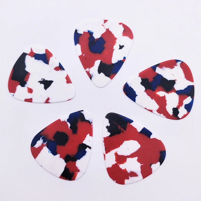 100 шт./лот Прямая поставка красно синяя мозаичная пластиковая гитарная