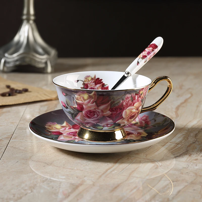 Европейский высококачественный кофейный сервиз из костяного фарфора и блюдце