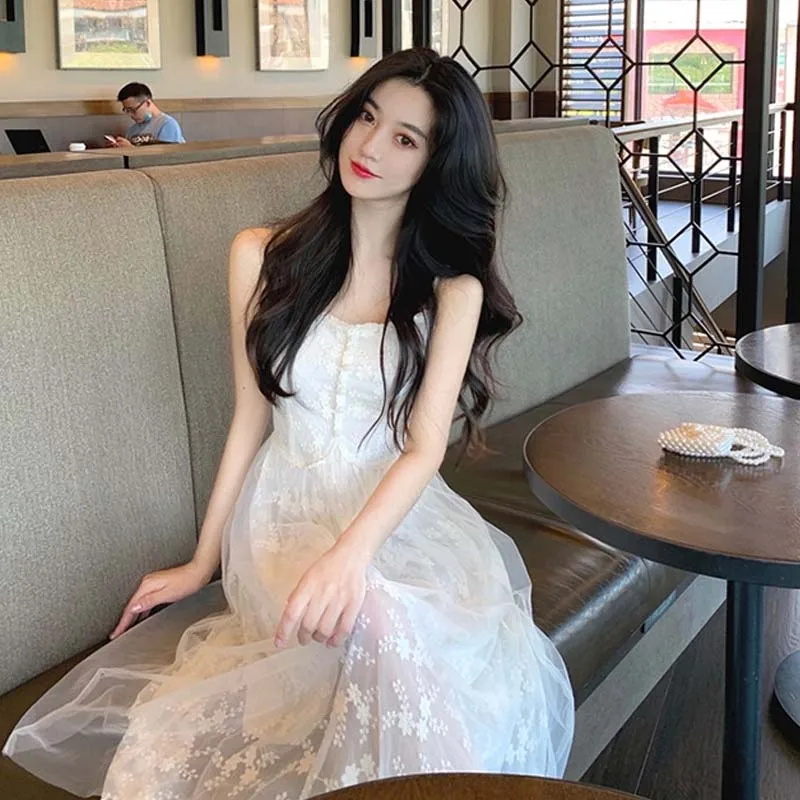 

2021 Summer New Korean Sleeveless Vintage Midi Dresses Women Casual Floral Design Fairy Sweet Elegant Lovely Strap Dress