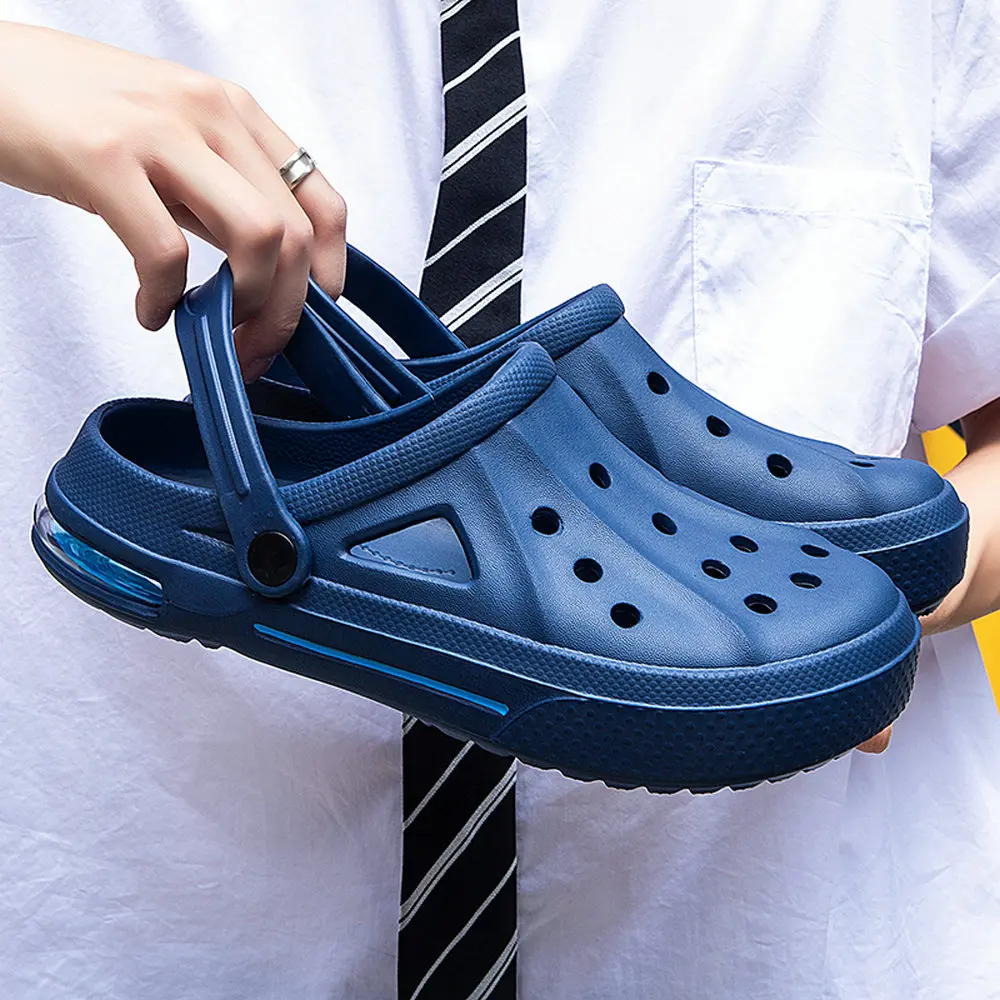 

Sandals Hole Shoes Couple Home Slippers Summer Hollow Out Smiling Face Buckle Men and Women Beach Flat