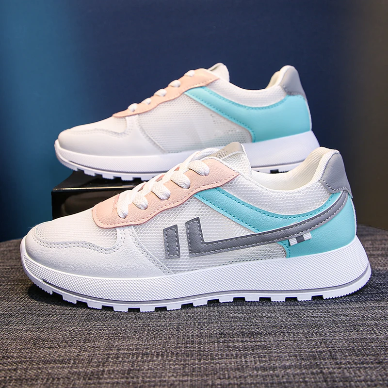 

Small white shoes female summer thin 2021 new versatile net shoes female breathable net surface hot style leisure board shoes